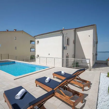 Josipa-3 아파트 클레노비차